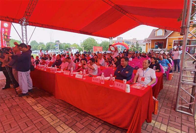 “邵陽紅”中醫(yī)藥膳科普教育研學基地在天香生物產(chǎn)業(yè)園啟動