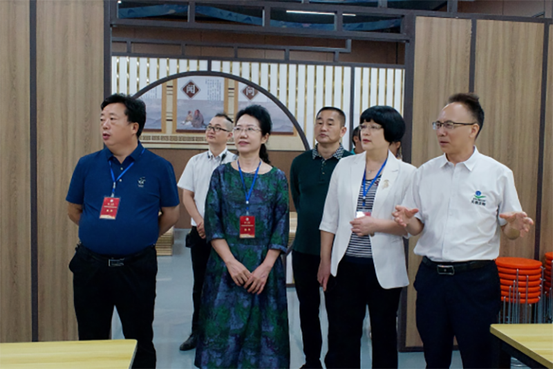 “邵陽紅”中醫(yī)藥膳科普教育研學基地在天香生物產(chǎn)業(yè)園啟動