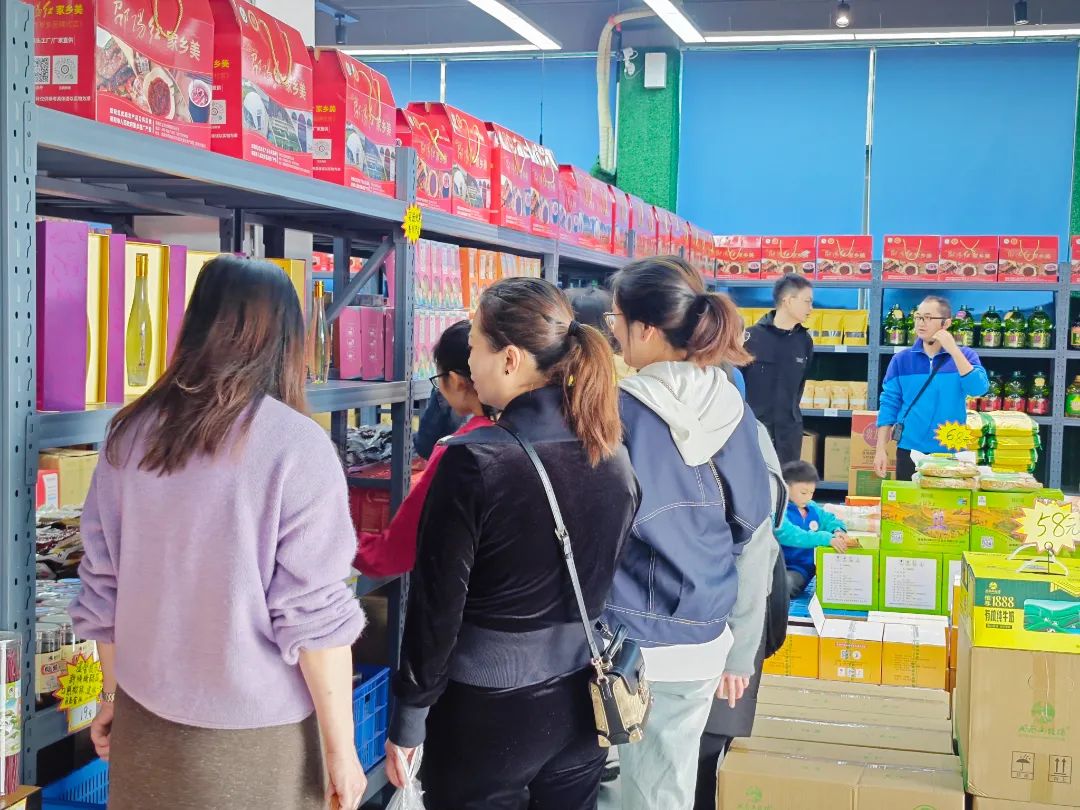 邵陽學(xué)院附屬第二醫(yī)院團建秋游拓展活動在天香生物紫色健康產(chǎn)業(yè)園盛大啟航