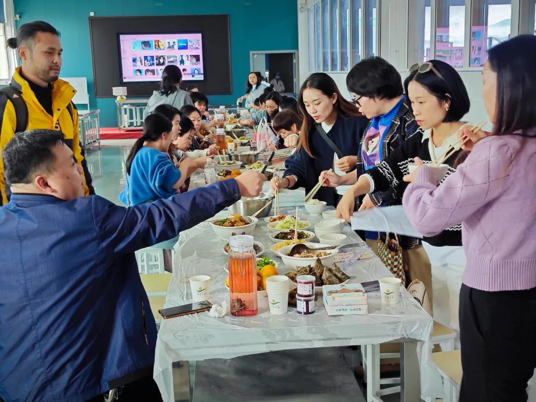 邵陽學(xué)院附屬第二醫(yī)院團建秋游拓展活動在天香生物紫色健康產(chǎn)業(yè)園盛大啟航