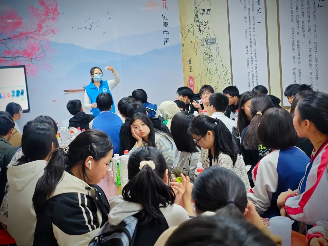 雙清區(qū)“愛(ài)心護(hù)航，助夢(mèng)成長(zhǎng)”