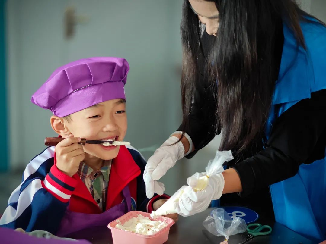 雙清區(qū)“愛(ài)心護(hù)航，助夢(mèng)成長(zhǎng)”